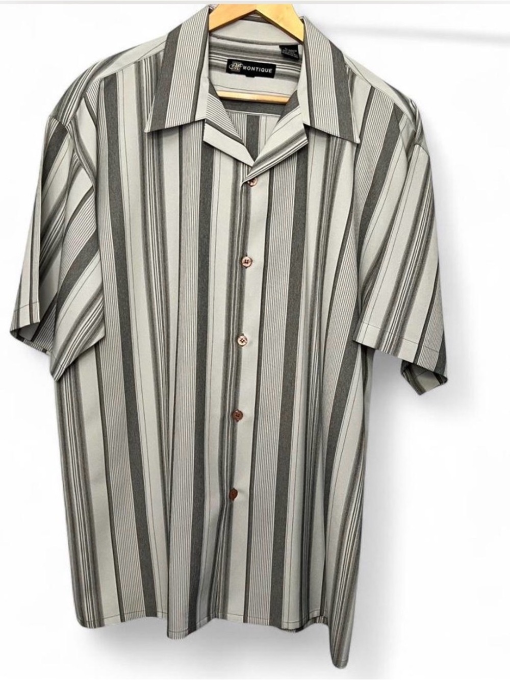 Montique Mens L Vintage Style Short Sleeve Camp Collar Vertical Stripe Shirt